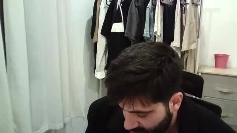 italianboybcn online show from January 8, 2026, 6:26 am