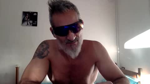 italiankingstripper online show from February 7, 2026, 10:19 am