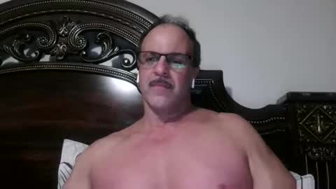 Snapshot of italianstud43 chatting on January 19, 2026, 1:31 am Hot Italian online show from January 19, 2026, 1:31 am