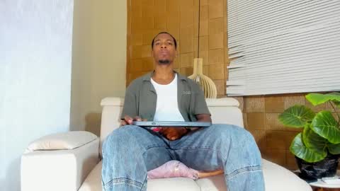 itanxfor online show from February 27, 2026, 12:27 pm