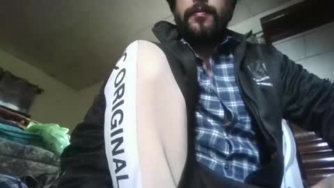 its_me_2323 online show from February 17, 2025, 7:47 am