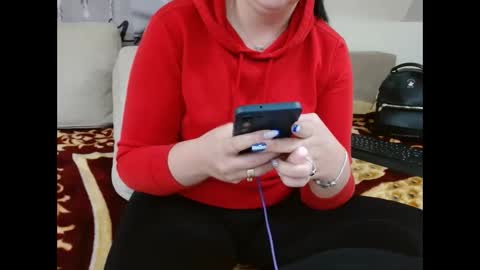 Snapshot of itsbustymommy chatting on January 10, 2026, 7:59 pm Busty mommy online show from January 10, 2026, 7:59 pm