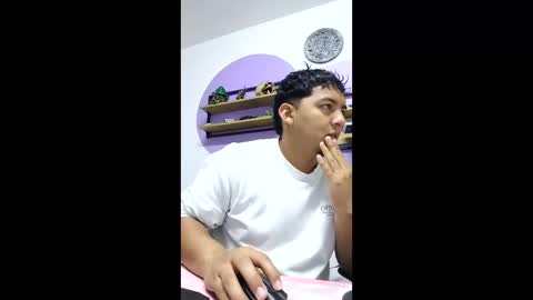 Snapshot of itsdavidx chatting on March 21, 2026, 11:37 am David online show from March 21, 2026, 11:37 am