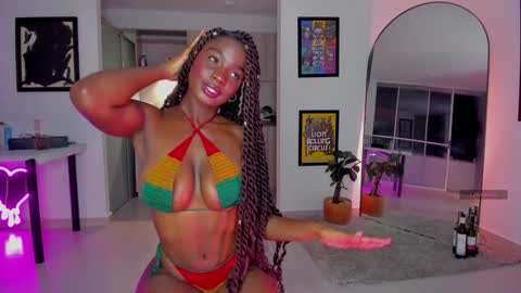 Snapshot of itslau_ chatting on January 31, 2025, 2:04 am lau online show from January 31, 2025, 2:04 am