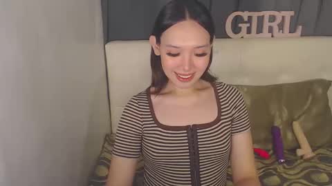 itsmehotqueen online show from September 18, 2025, 5:04 pm