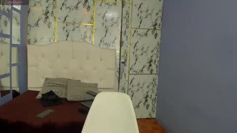 Itsuki N online show from October 3, 2025, 1:19 pm