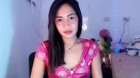 itsurgil_kloeh online show from June 9, 2026, 12:11 am