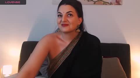 Snapshot of itsyourlady chatting on December 4, 2024, 10:13 am Melissa Khaan online show from December 4, 2024, 10:13 am