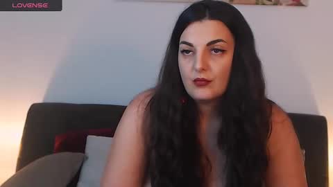 Snapshot of itsyourlady chatting on December 15, 2024, 1:54 pm Melissa Khaan online show from December 15, 2024, 1:54 pm