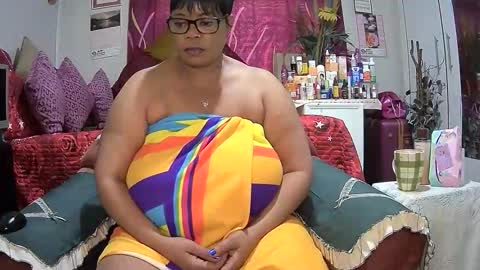 itumeleng74 online show from November 16, 2025, 6:41 am