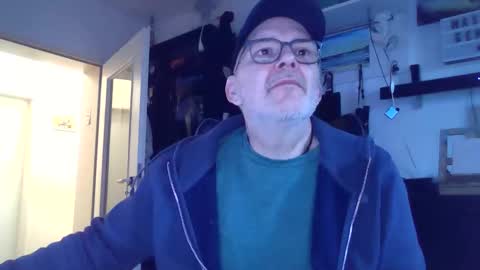Snapshot of itunixx63 chatting on November 25, 2025, 7:41 am itunixx63 online show from November 25, 2025, 7:41 am