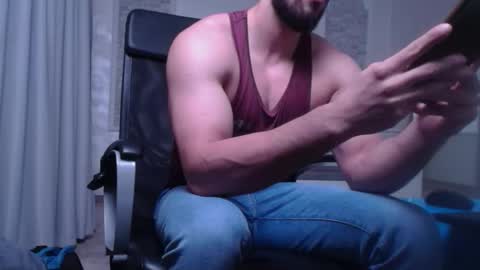 IvanHydee online show from October 6, 2025, 4:43 am