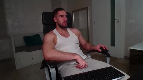 IvanHydee online show from December 23, 2025, 5:49 am