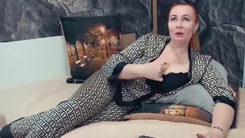 IrennaSplash online show from November 30, 2025, 1:09 am