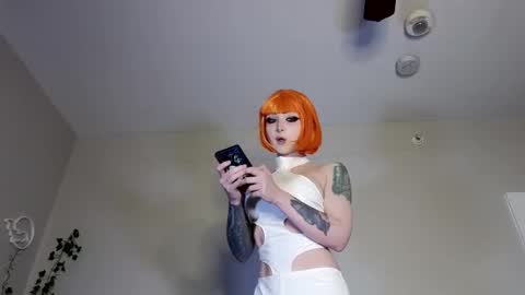 Ivey and James online show from February 11, 2026, 9:09 pm