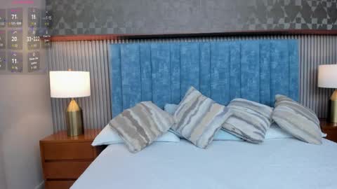 Valeria Sanders online show from April 14, 2026, 6:25 pm