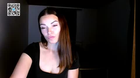 Lana online show from June 9, 2026, 9:04 pm