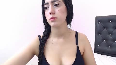 ivorynoir online show from March 21, 2026, 1:37 pm