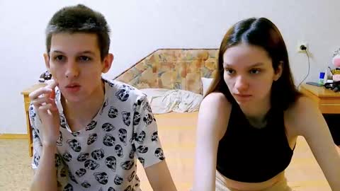 Snapshot of ivy__lester chatting on March 5, 2025, 6:34 pm Ivy and Lester online show from March 5, 2025, 6:34 pm