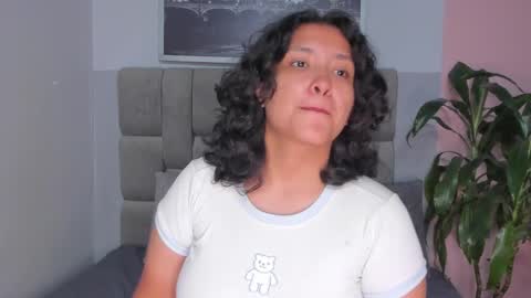 Snapshot of ivy_and_molly chatting on September 17, 2025, 8:54 pm Ivy and Molly online show from September 17, 2025, 8:54 pm