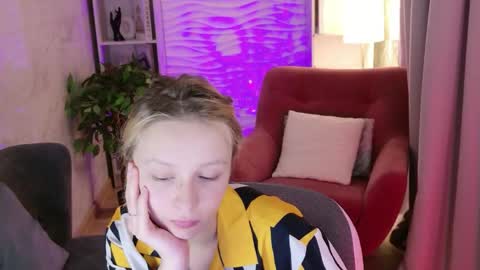 Snapshot of ivy_blare chatting on June 8, 2026, 1:44 pm ivy_blare online show from June 8, 2026, 1:44 pm