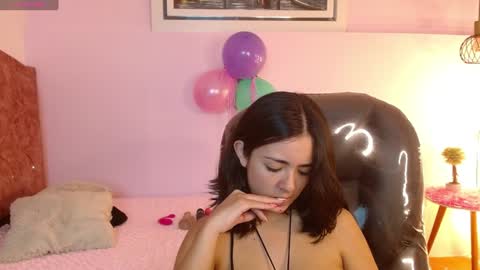 Snapshot of ivy_gail chatting on January 28, 2025, 4:08 am IVY online show from January 28, 2025, 4:08 am