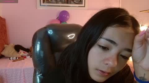 Snapshot of ivy_gail chatting on January 29, 2025, 9:23 am IVY online show from January 29, 2025, 9:23 am