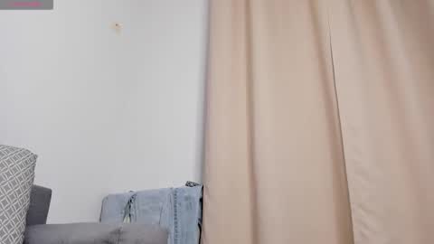 Ivy online show from November 23, 2025, 8:52 pm