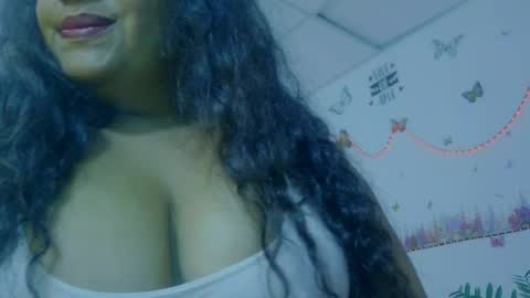 Snapshot of ivydesouzaa chatting on May 20, 2026, 2:51 am ivydesouza online show from May 20, 2026, 2:51 am