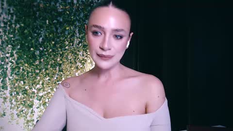 Miss Ivy online show from February 1, 2025, 4:33 pm