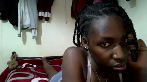 ivyk_ online show from April 4, 2026, 12:02 pm