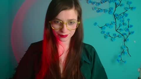 Ivy online show from April 14, 2026, 1:06 pm
