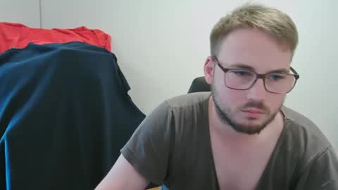 iwantfucknow online show from March 22, 2026, 10:07 am