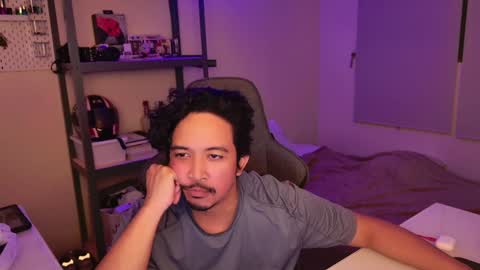 iwasd3nse online show from January 17, 2025, 3:12 am