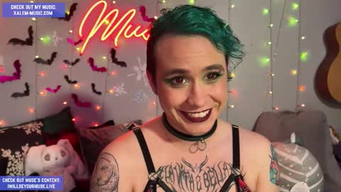 Muse hethey online show from December 5, 2025, 12:30 am