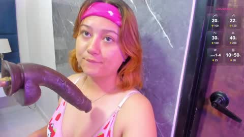Snapshot of iza_grey chatting on May 8, 2026, 11:26 am Isa online show from May 8, 2026, 11:26 am
