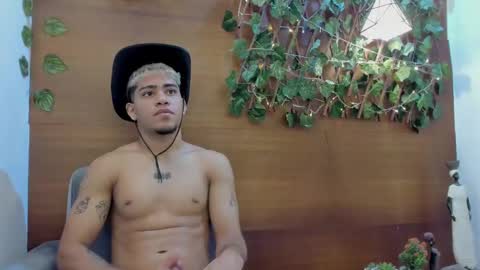 izaack online show from January 22, 2025, 1:42 pm