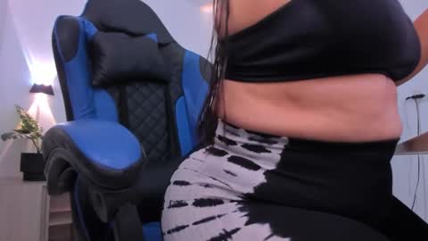 Iza online show from December 3, 2025, 12:36 pm