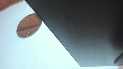 izelevans online show from April 11, 2026, 10:30 am