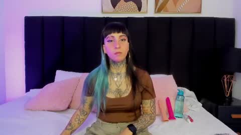 Snapshot of izzy_moon7 chatting on June 13, 2026, 11:19 am Izzy moon online show from June 13, 2026, 11:19 am