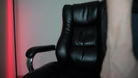 Danny online show from October 7, 2025, 9:50 am