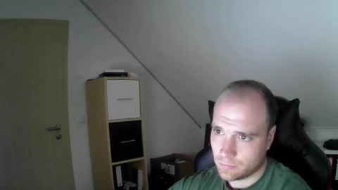 here4y online show from October 7, 2025, 11:18 am