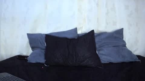 i am juan musiry independent model  online show from January 24, 2025, 8:13 am