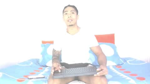 i am juan musiry independent model  online show from February 25, 2025, 3:09 am