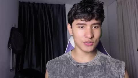 Snapshot of j_u_p_i_t_e_r chatting on March 3, 2026, 11:32 pm Noah online show from March 3, 2026, 11:32 pm