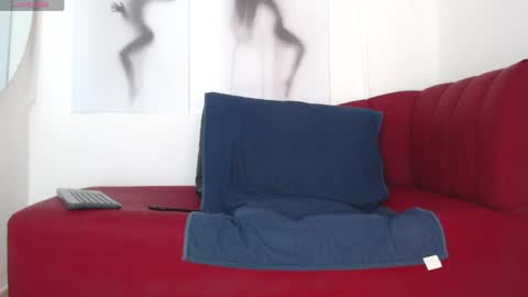    online show from April 6, 2026, 12:39 pm