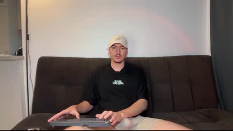 INDEPENDENT MODEL online show from January 12, 2026, 11:48 am