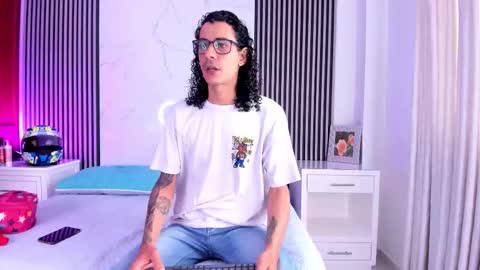 Snapshot of jackandrosse_ chatting on October 19, 2025, 1:56 pm Jack Rosse online show from October 19, 2025, 1:56 pm