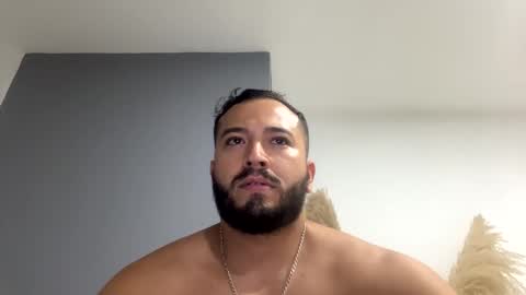 jackdanielsm online show from November 1, 2025, 4:03 am