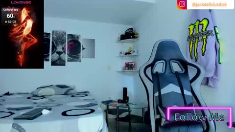 Snapshot of jackdeliciusdick chatting on December 17, 2025, 11:05 am jackdeliciusdick online show from December 17, 2025, 11:05 am